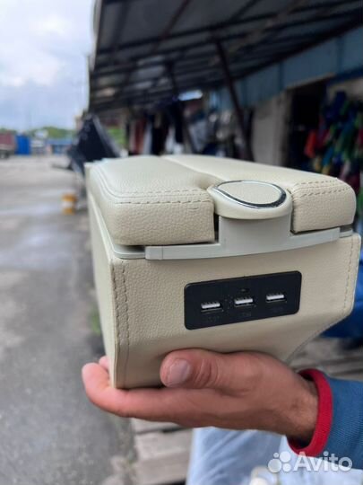 Подлокотник в стиле amg