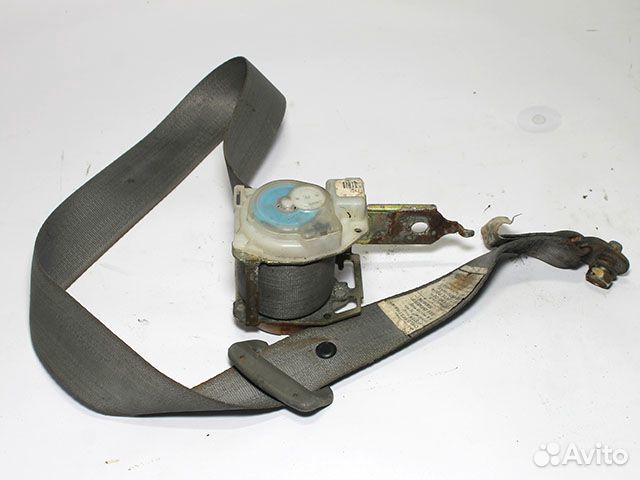 Ремень безопасности задний Mitsubishi Galant