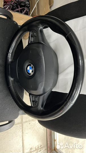 Руль на bmw f10 2010 год