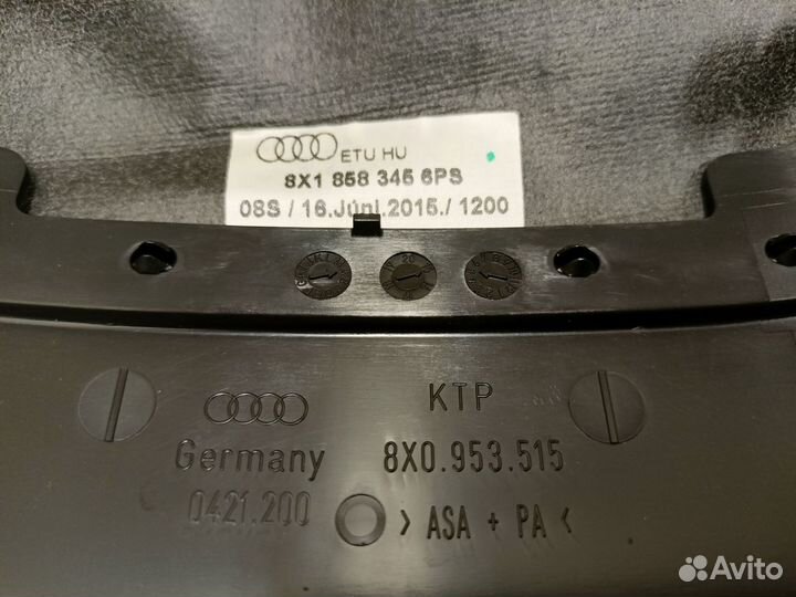 Кожух рулевой колонки верхний A1 2010