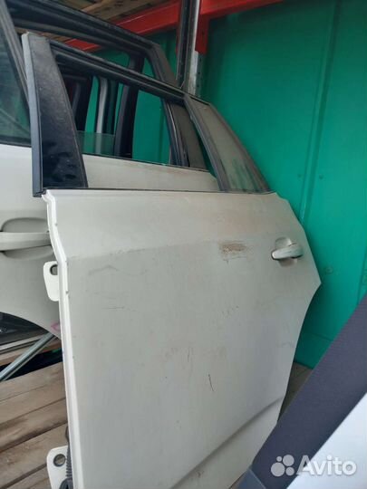 Bmw x3 e83 дверь задний левая