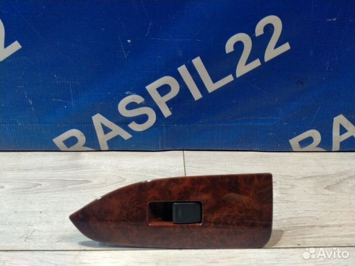 Блок управления стеклоподъемниками задний правый