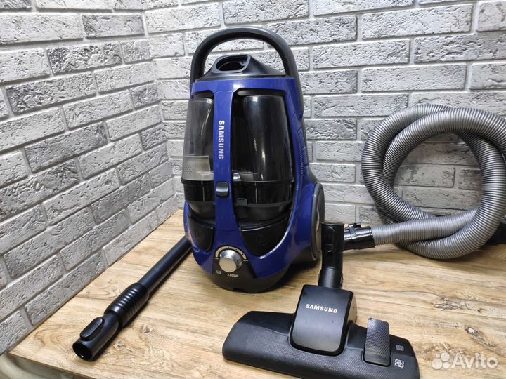 Пылесос Samsung SC8836