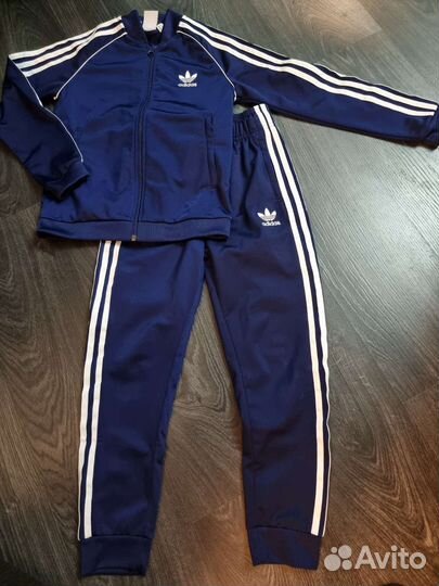 Спортивный костюм adidas для мальчика 140