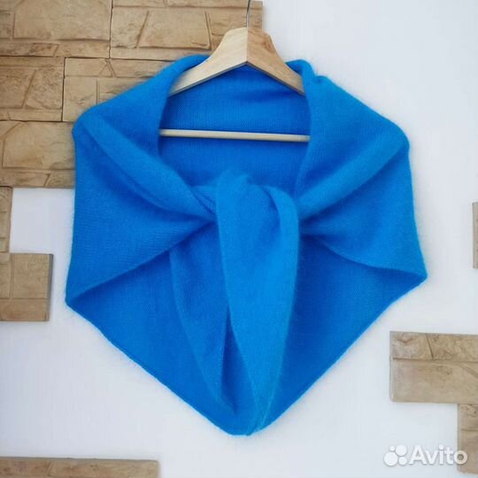 Бактус (вязаная косынка) из пуха норки