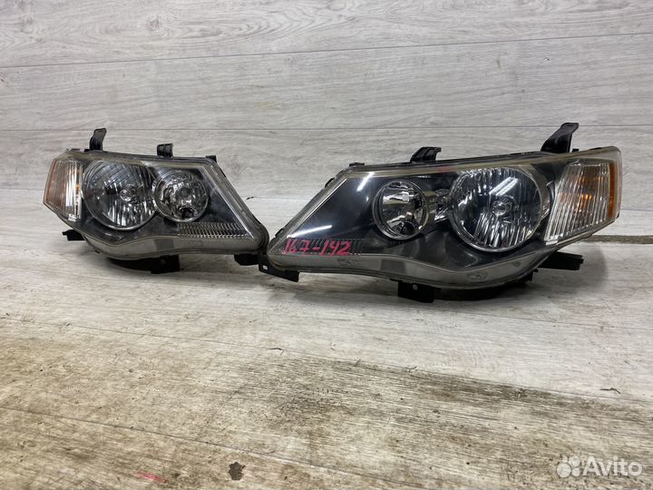 Фара Mitsubishi Outlander Xl