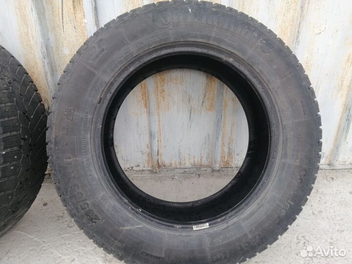 Continental ContiIceContact 4x4 235/65 R17