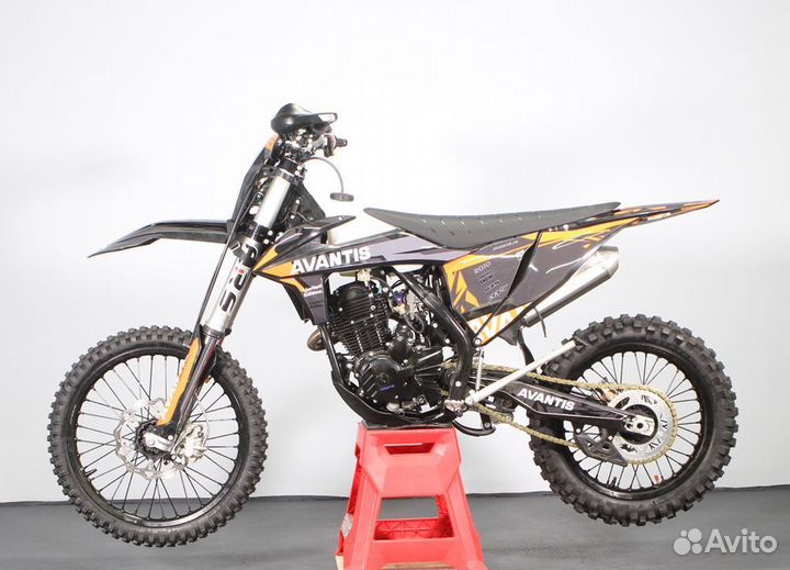Мотоцикл Avantis Enduro 250 Carb Exclusive