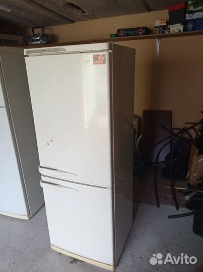 Холодильник бу stinol