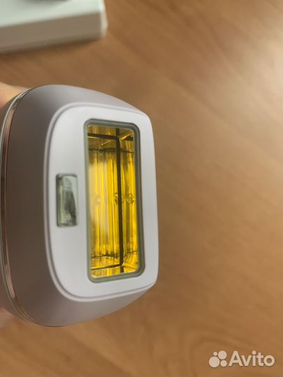 Фотоэпилятор Philips BRI863 Lumea Essential