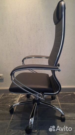 Кресло компьютерное офисное Metta к.17