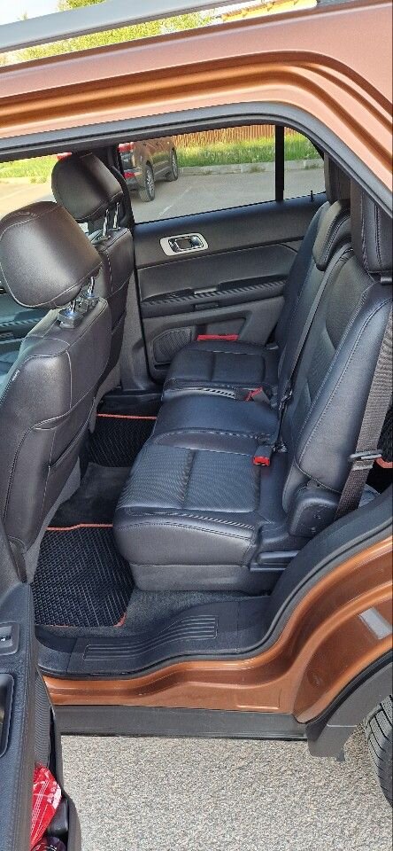 Ford Explorer: фото владельца