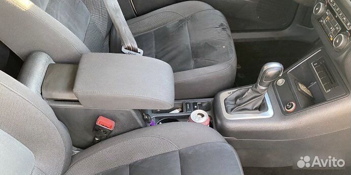 Подлокотник Volkswagen Tiguan