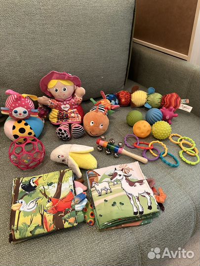 Развивающие игрушки для малышей