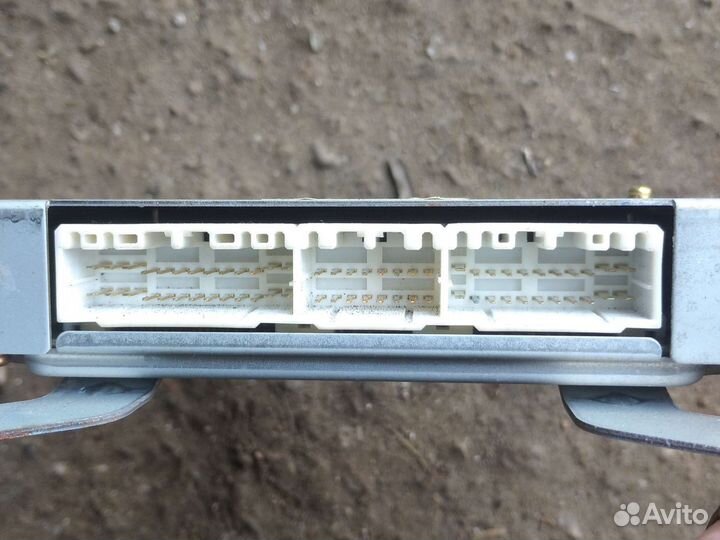 Эбу Мазда 323 F 1.5 zl bj