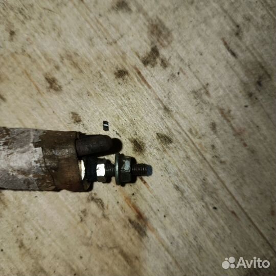 3 свечи накаливания 4D68