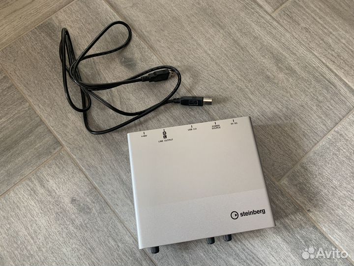 Внешняя звуковая карта Steinberg UR12 серебристый