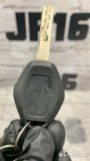 Ключ зажигания Bmw 5-Series E60 M54B30 2004