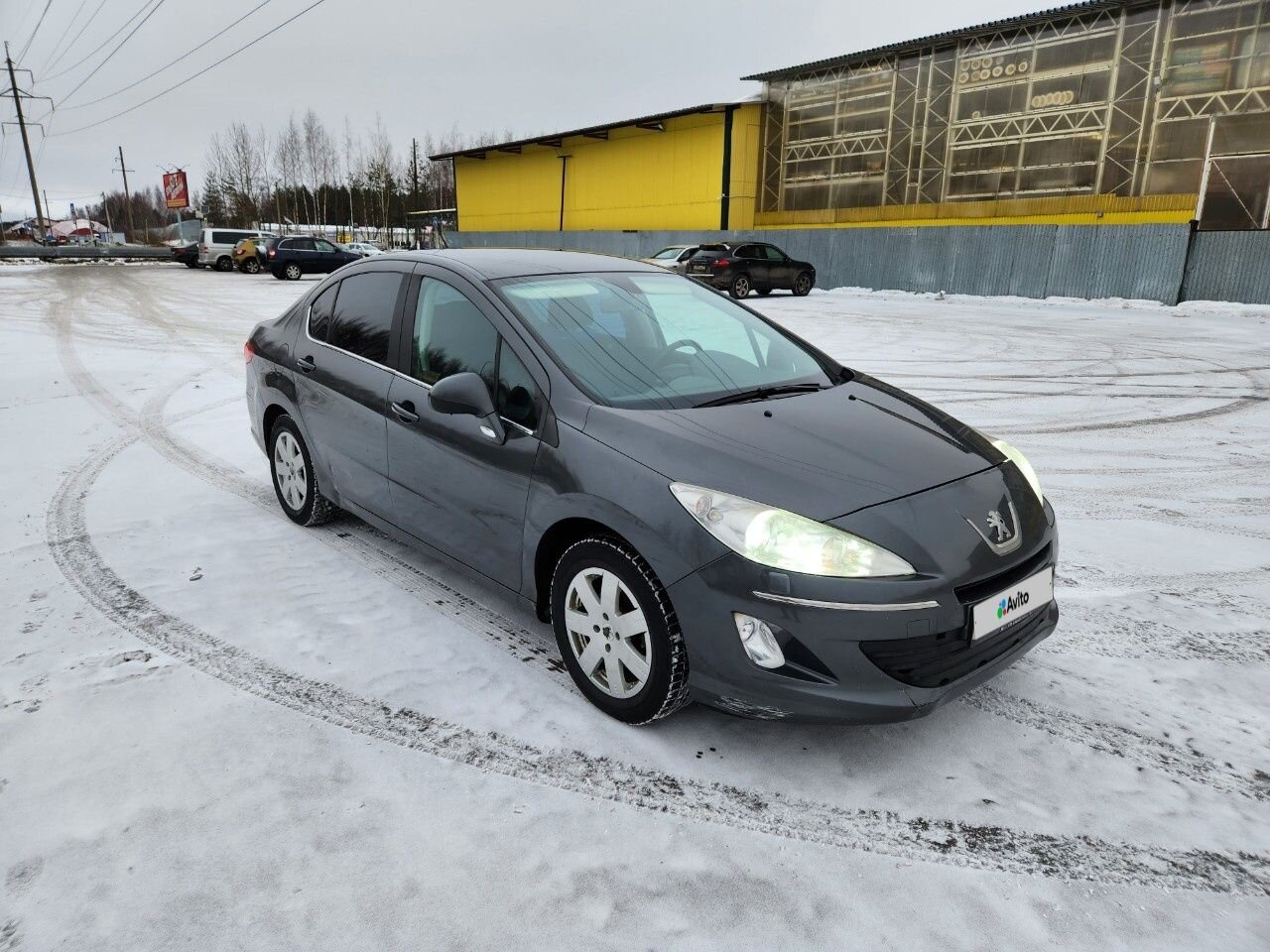 Peugeot 408: фото владельца