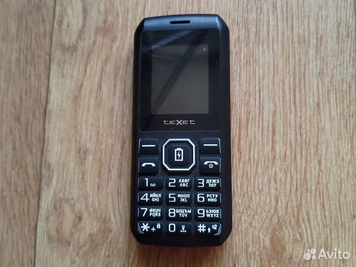 Телефон кнопочный