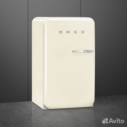 Холодильник Smeg FAB10LCR5