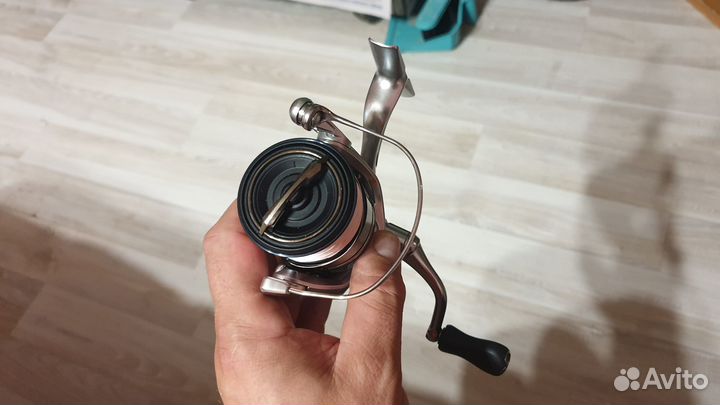 Shimano 19 stradic 2500s