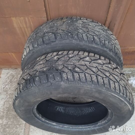 Kormoran SUV Stud 215/65 R16 102T