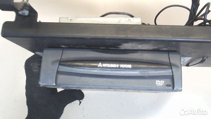 Проигрыватель CD/DVD Mitsubishi Pajero / Montero