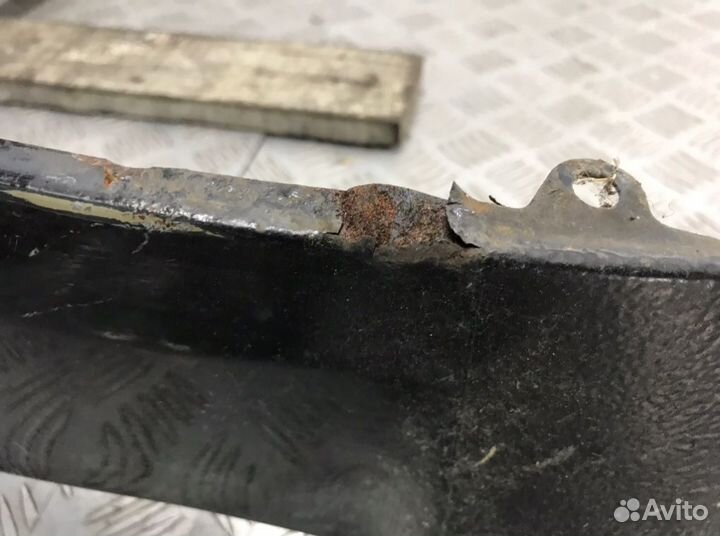 Крыло Opel Zafira B (2005-2012)