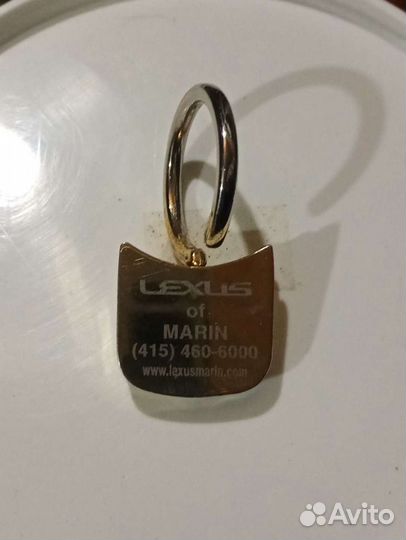 Брелок lexus