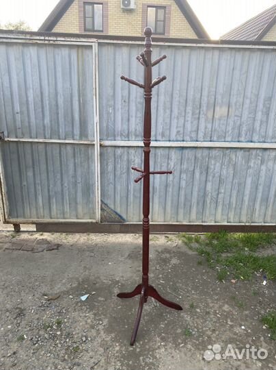 Вешалка напольная