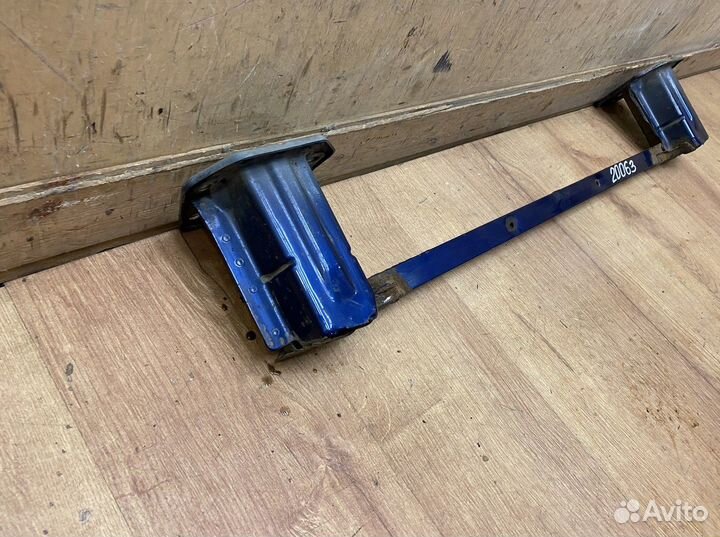 Усилитель зад бампера Subaru Legacy Outback B14