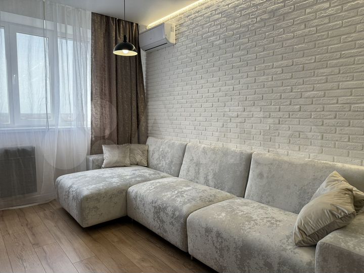 3-к. квартира, 100 м², 14/16 эт.