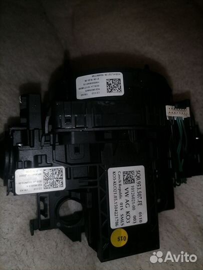 Переключатель подрулевой Skoda Octavia