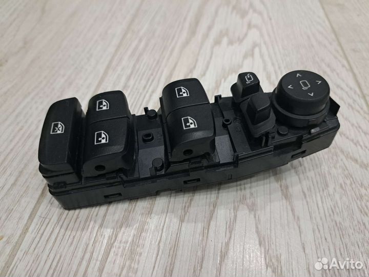 Блок управления стеклоподъёмника BMW G20 G30