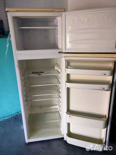 Холодильник Rainford