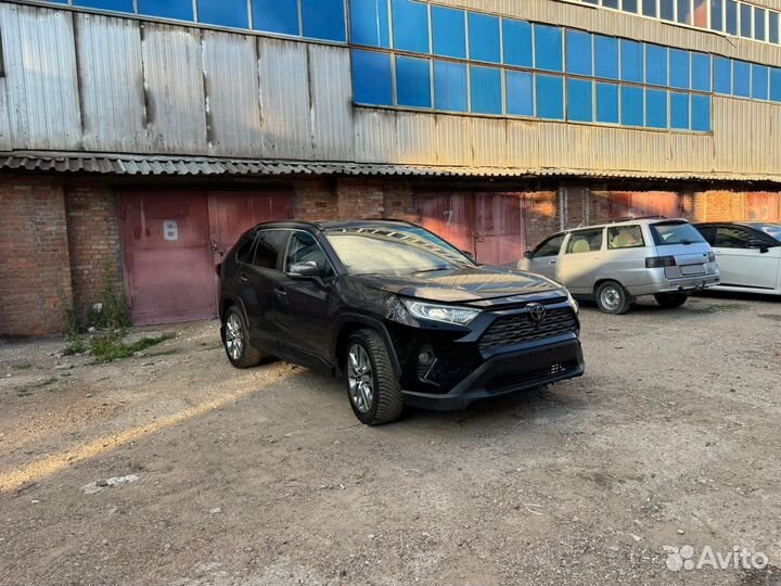 Toyota RAV4 2.5 AT, 2020, битый, 87 000 км