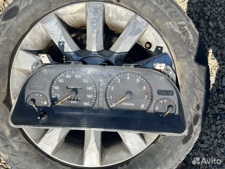 Приборная панель тойота креста gx90