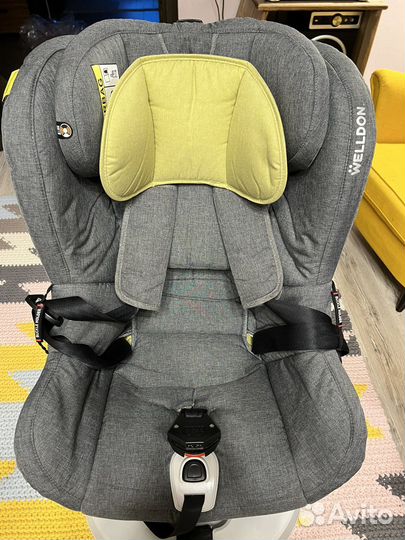 Автокресло Welldon Safe Rotate Fix