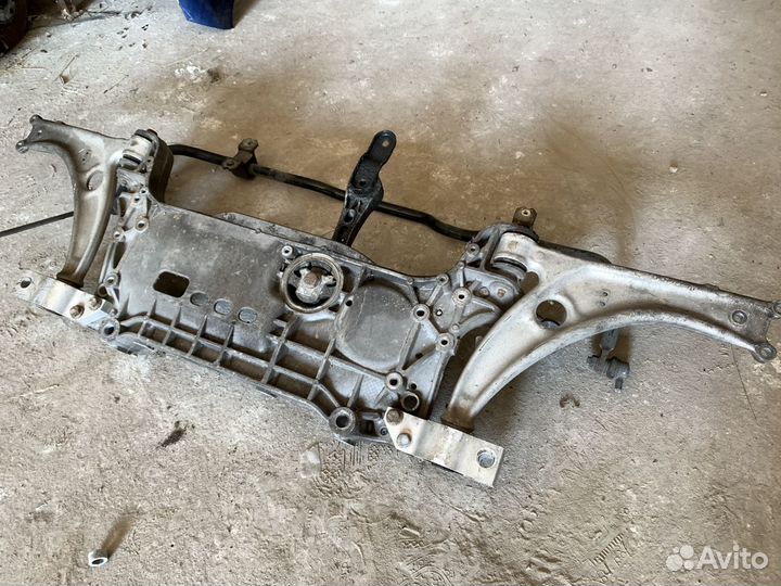 Подрамник volkswagen touran