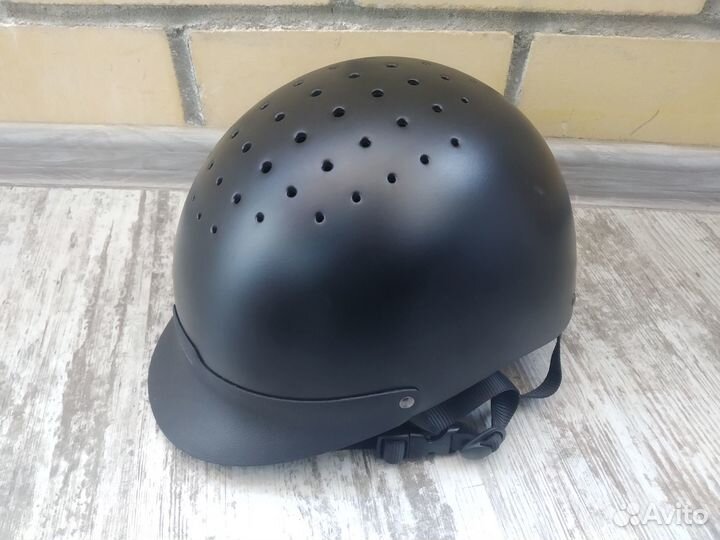 Шлем для верховой езды Decathlon р.55-58