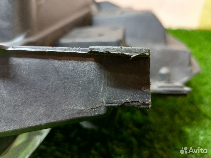 Фара перед правая Volkswagen transporter T4 90-03