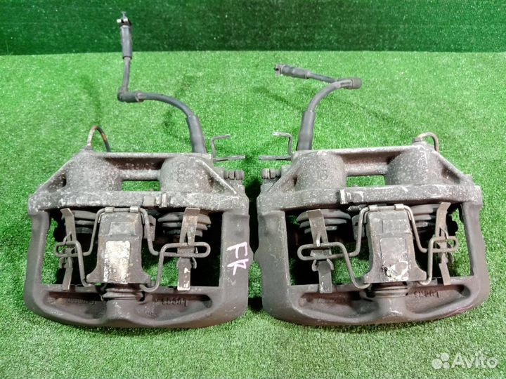 Суппорт тормозной (комплект) передний Volkswagen