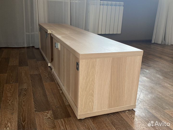 Тумба по телевизор Бесто IKEA, беленый дуб, б/у