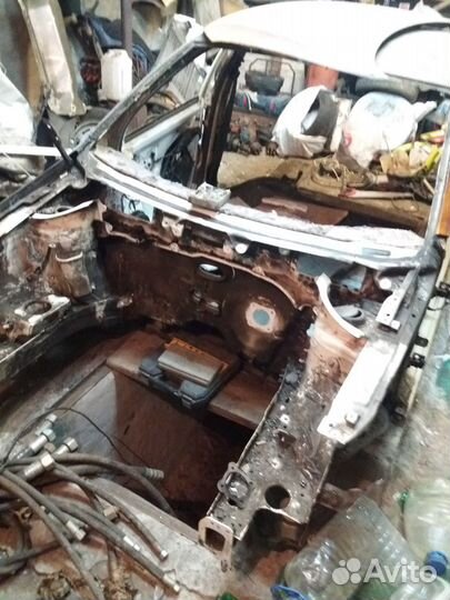 Передняя часть vw polo 5