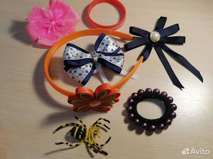 Воротничек жемчужный