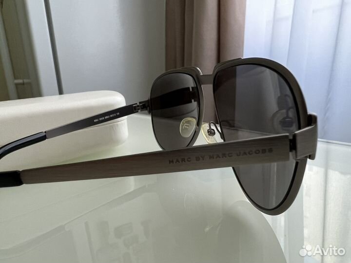 Солнцезащитные очки marc jacobs