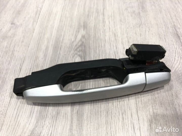 Ручка двери задняя левая Toyota Corolla E150 2006