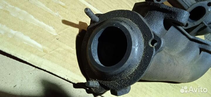 Выпускной коллектор Audi двигатель ABC