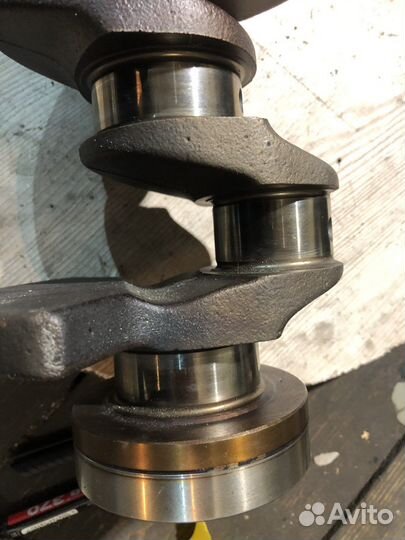 Коленвал Mercedes M111, 2.0L